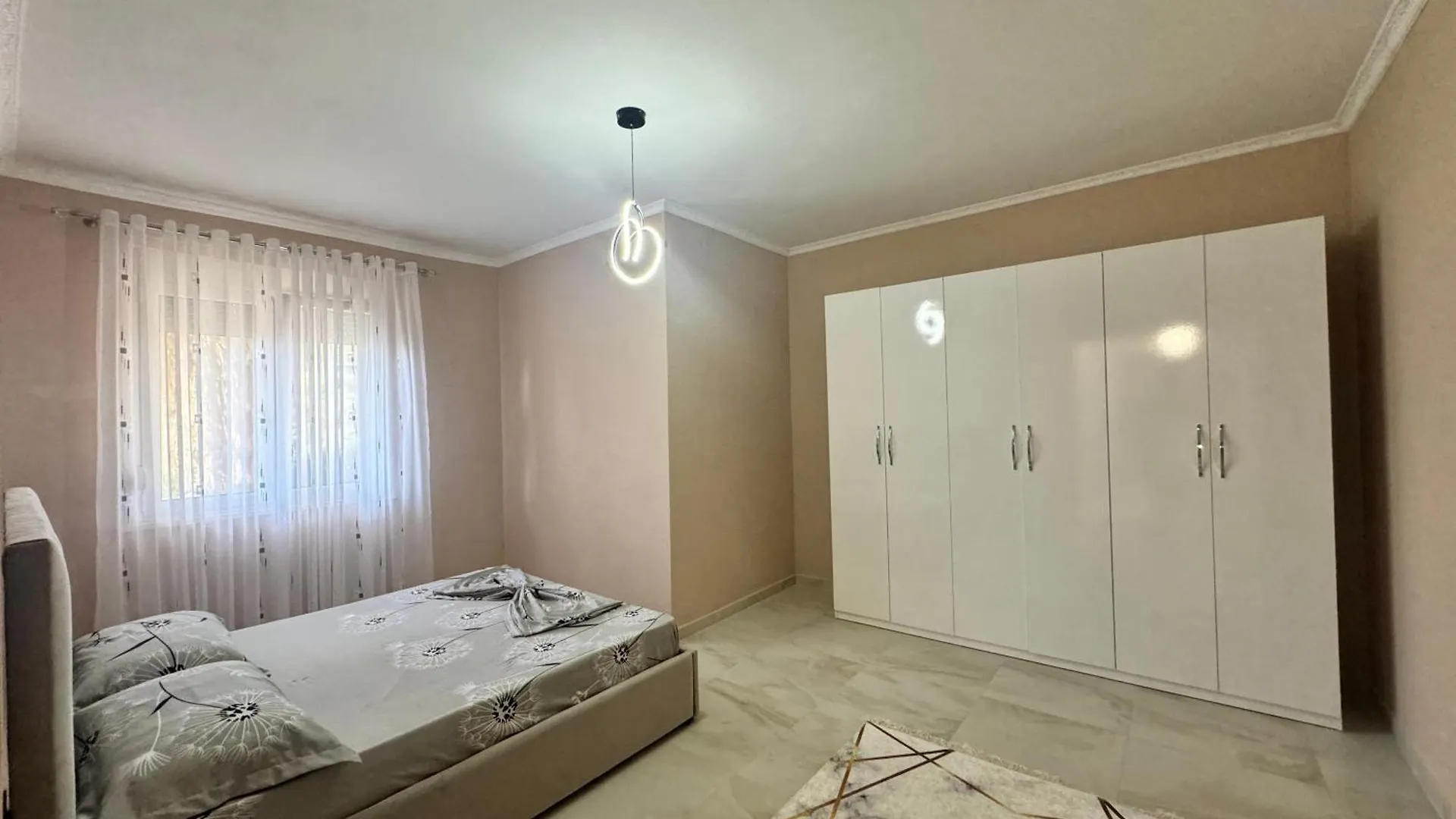 Apartment Noar ドゥラス